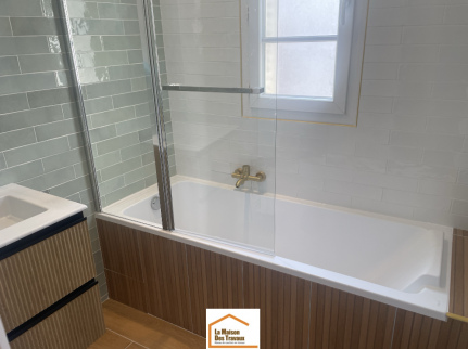 Salle de bain relookée à Colombes