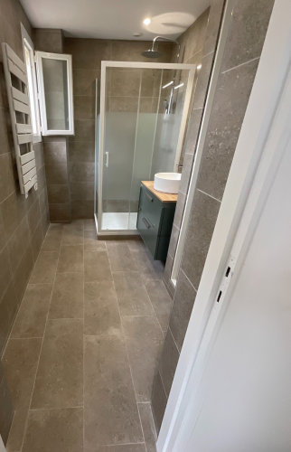 salle de bain après rénovation