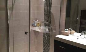 Rénovation de salle de bain avec douche ouverte - Nangis 77370