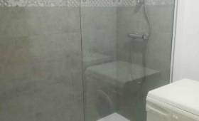 Rénovation de Salle de Bain Terminée : Modernisation et Confort