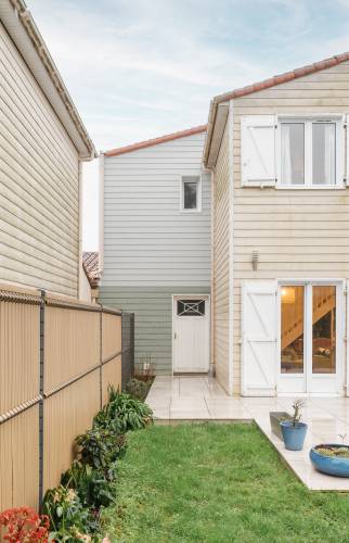 Surélévation d'une maison à Rezé - vue extérieur du jardin
