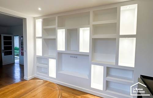 Salon et bibliothèque sur mesure