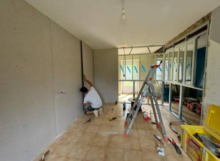 Travaux de plâterie pour aménager un salon dans une ancienne chambre - Cholet 49300