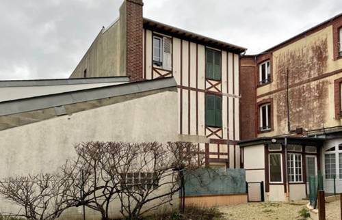 Façade avant ravalement