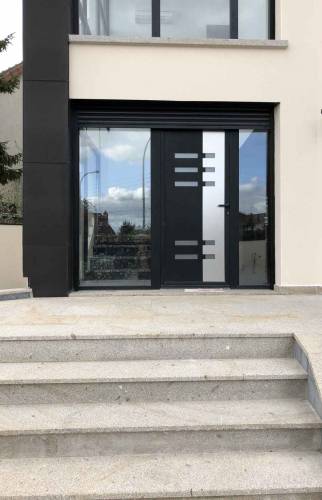 Porte d'entrée principale