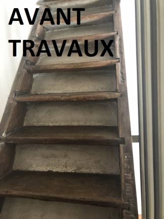 Ancien escalier d'accès aux combles avant leur aménagement (Brunoy 91800)