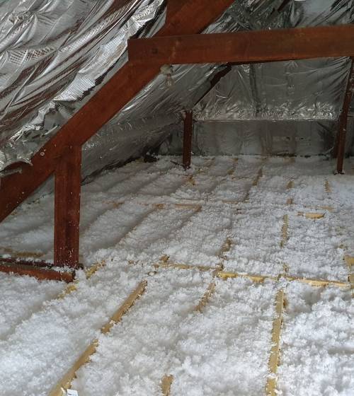 Isolation phonique terminée : soufflée + solivage