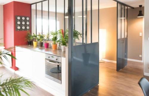 Transformation d'une habitation en Agence immobilère.