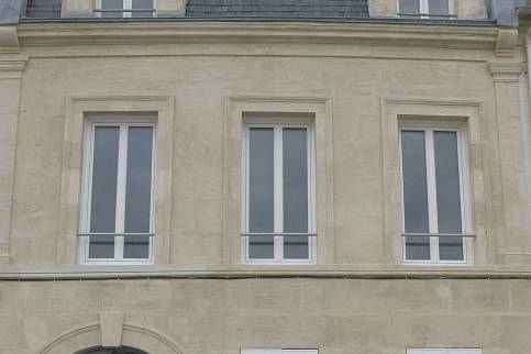 Rénovation d'une façade d'un immeuble à Luc-sur-Mer (14530)