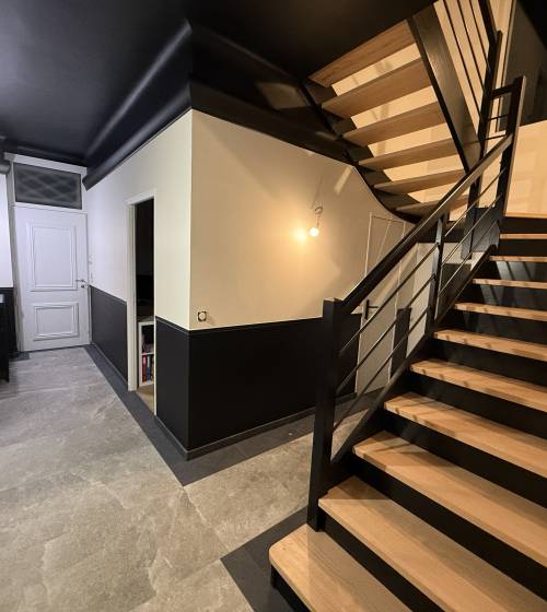 Renovation porte couloir sols murs escaliers