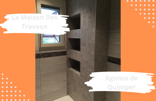 Projet de Salle de Bain à Quimper : Carrelage Gris et Solutions Durables