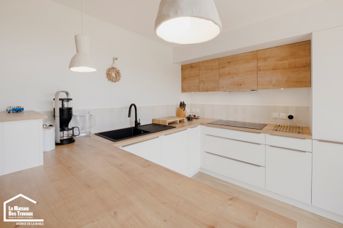 Cuisine ouverte avec retour bar