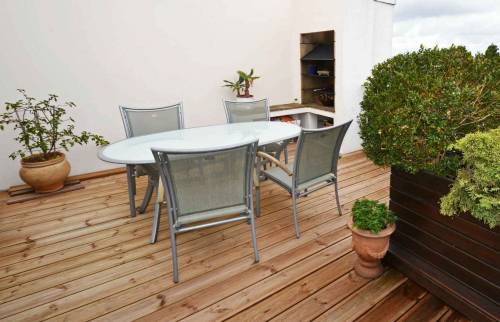 Terrasse en lames composites