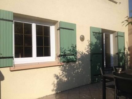 Menuiseries extérieures avant installation de volets roulants électriques - Combs-la-Ville 77380