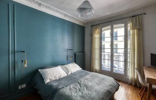 Chambre parentale rénovée - Croissy-sur-Seine