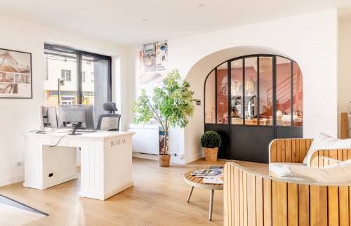 Surélévation de 47 m² de l'agence La Maison des Travaux Vertou