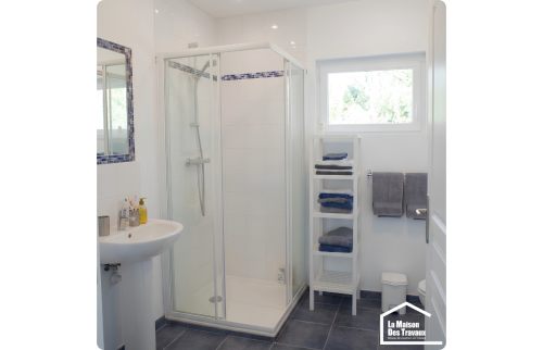 Salle de bain dans une extension 