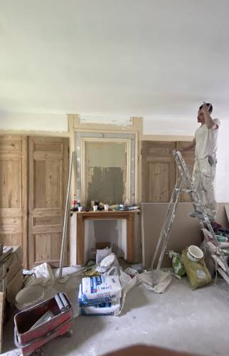 Restauration des boiseries afin de conserver le cachet de la maison 