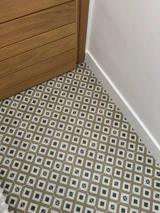 Rénovation de sol avec pose d'un carrelage imitation carreaux de ciment - Cholet 49300