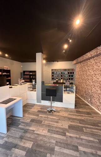 Rénovation local commercial  accueillant de style industriel