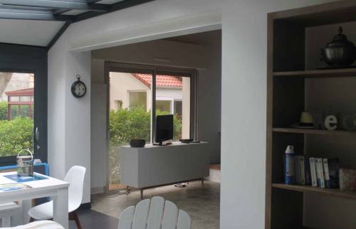 Rénovation d'une maison avec la véranda et le garage, à Saint Brévin