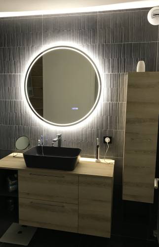 Vasque, miroir connecté