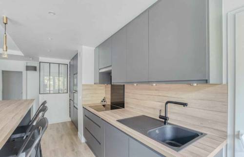 Rénovation de sol depuis la cuisine