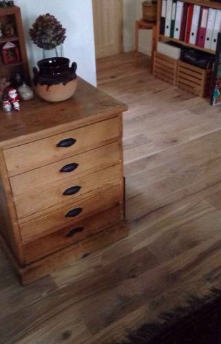 Parquet massif chêne à Saint Louis