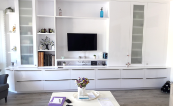 Meuble TV et bibliothèque sur mesure 