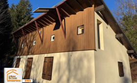 isolation murs extérieurs, rénovation façade Saint-Jean-de-Sixt, maison basse consommation, isolation thermique Alpes, accompagnement rénovation énergétique