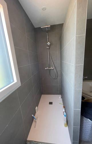 Surélévation de maison à Nantes : salle de bain