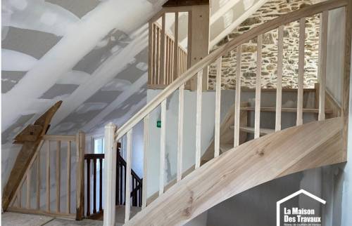 Création d'un escalier dans les combles La Maison des Travaux Vannes Sarzeau Pénestin