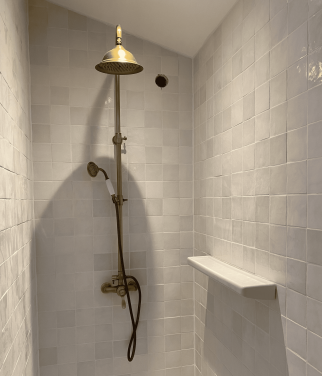 Aménagement de combles avec création d'une salle de bain - Solliès-Toucas 83210