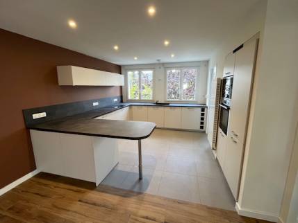  Rénovation de maison avec aménagement de cuisine moderne - Nantes 44