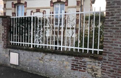 Rénover sa clôture à Deauville