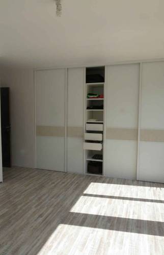 Création d'un dressing sur-mesure à Deauville