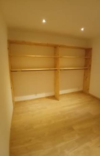 T2 rénové Aix-Les-Bains chambre avant 1