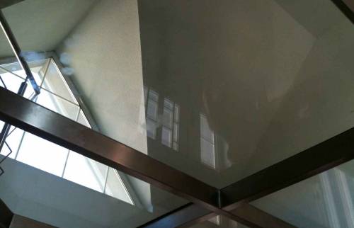 Plancher en verre depuis l'entrée à Rixheim