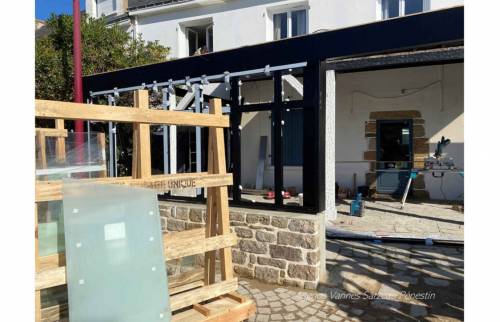 VERRIERE POUR UNE TERRASSE DE RESTAURANT A DAMGAN 56750