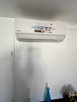 Pose clim à Fréjus Plage