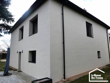 Isolation thermique des murs par l'extérieur et ravalement de façade, maison de l'ouest de Lyon