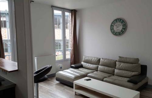 Pièce de vie - Sens (89)