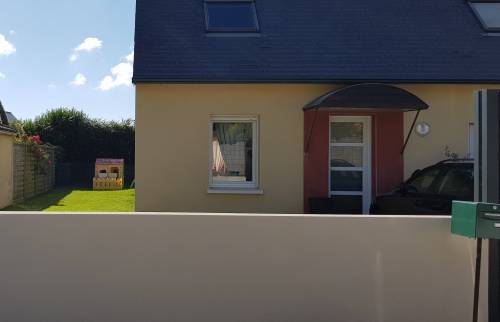 Pose d'une clôture à Guilers 29820