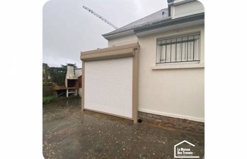 Agrandissement de maison avec des puits de lumière