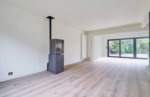 Extension et rénovation pièce de vie poêle à bois