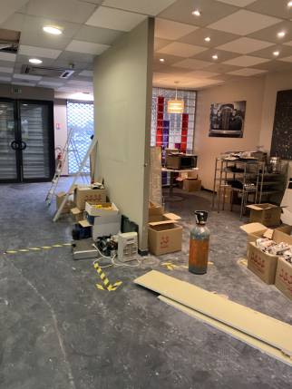 Ancien local commercial avant travaux de rénovation intérieure - Montauban 82000