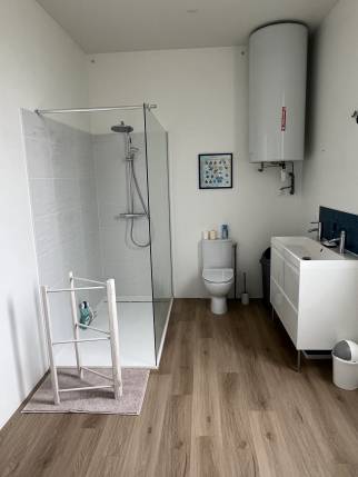 Salle de bain remise à neuf 17