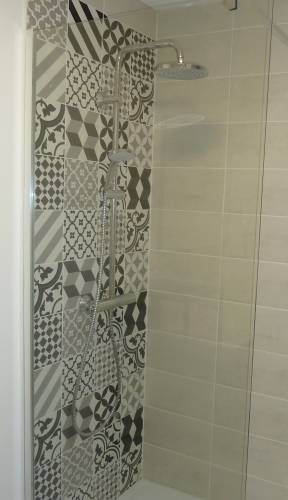 Rénovation de salle de bain par La Maison Des Travaux de Pau