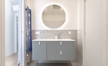 Meuble vasque moderne et miroir 