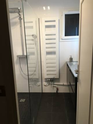 Sèche-serviette étroit (Brunoy 91800)